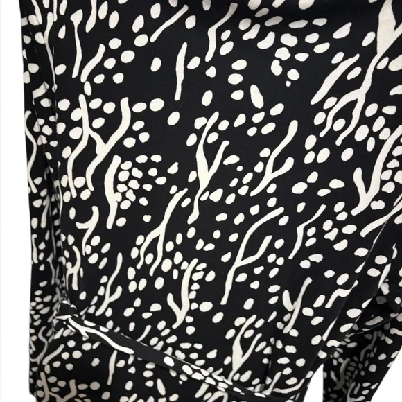 NWT DIANE VON FURSTENBERGxTARGET Long Sleeve Midi Sea Spots Black Wrap Dress - Picture 4 of 16